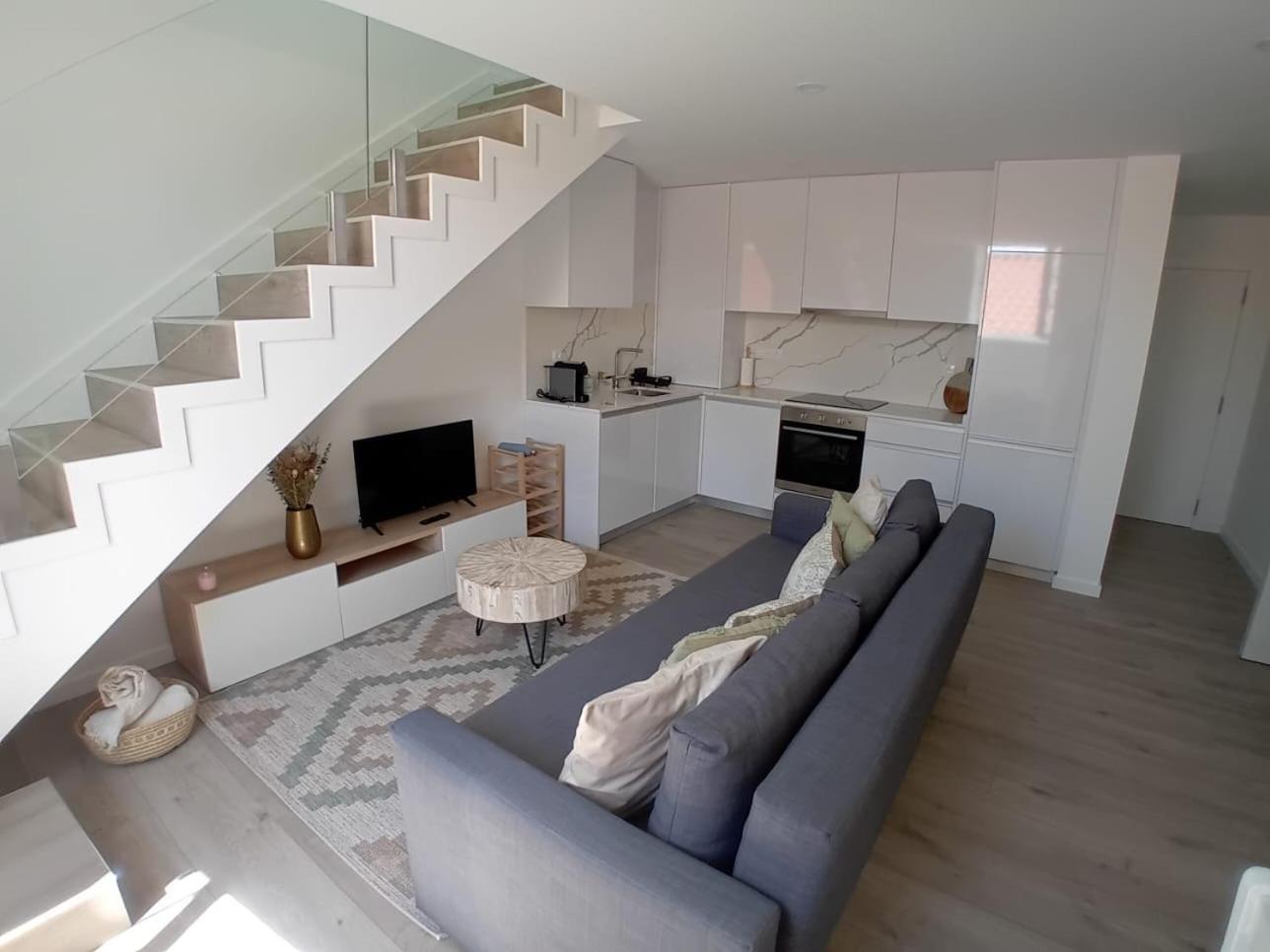 Lua Rooftop Apartment Виана-ду-Каштелу Экстерьер фото